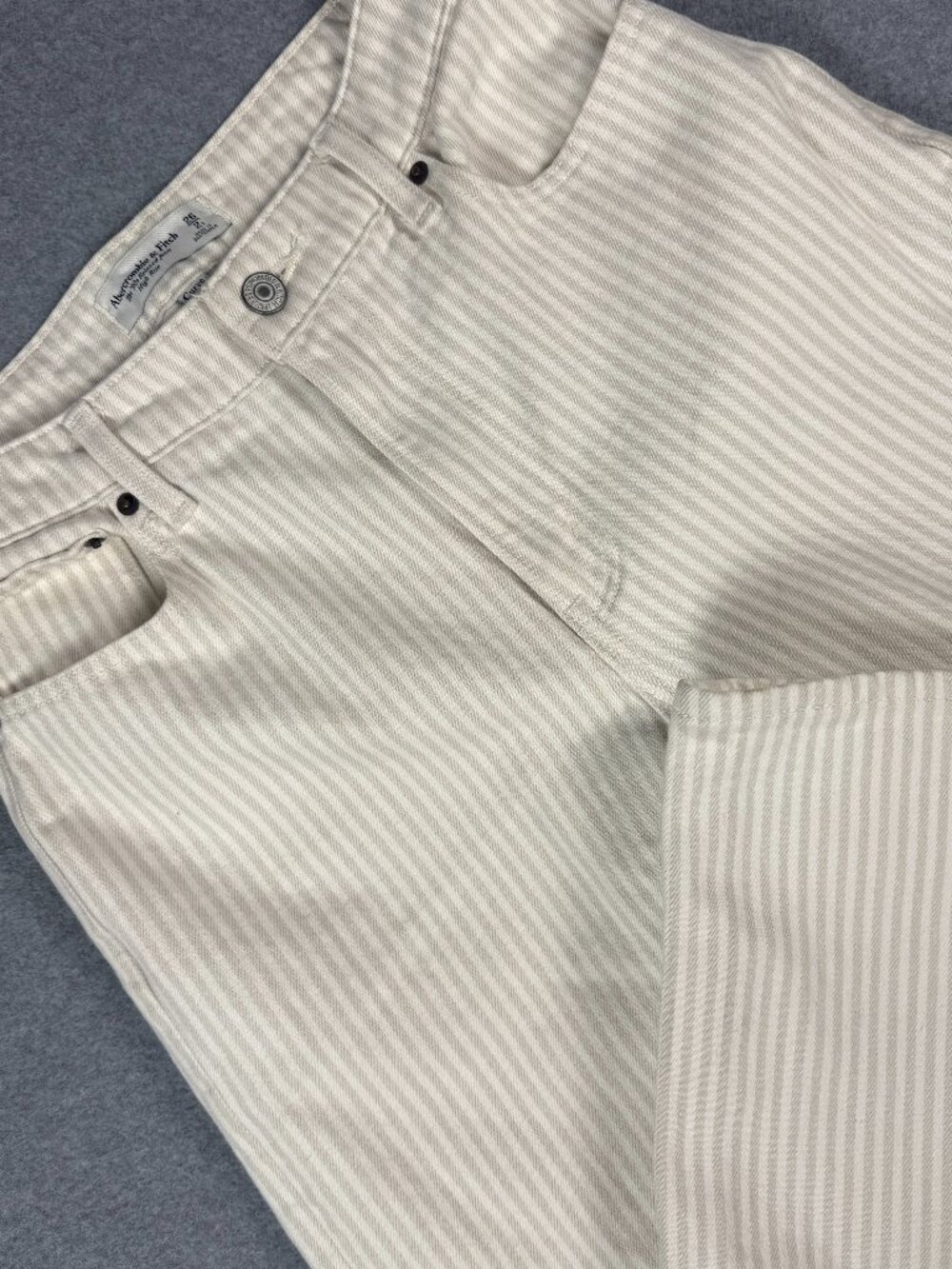 Abercrombie Curve Love 90s Relaxed Hickory Stripe Jeans 26S